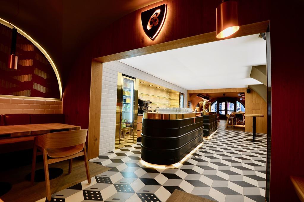 Hotel Maly Pivovar Ческе-Будеёвице Экстерьер фото