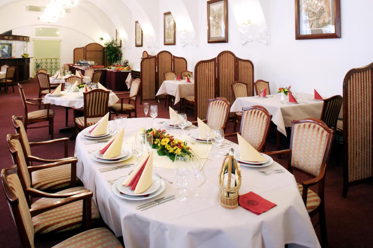Hotel Maly Pivovar Ческе-Будеёвице Экстерьер фото
